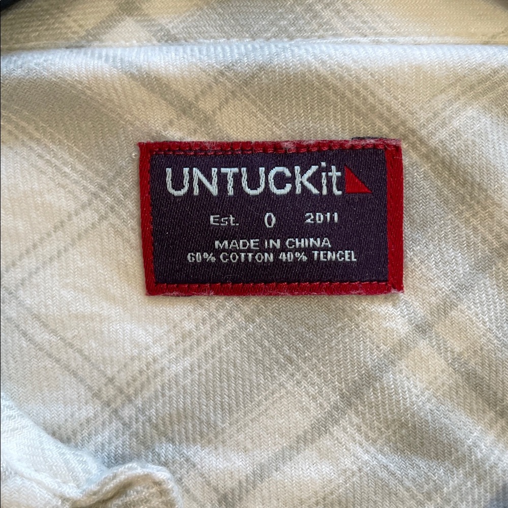 🌺SALE🌺UNTUCKit Plaid Shirt - Picture 5 of 8